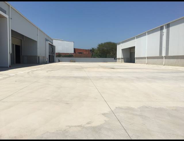 845M² WAREHOUSE RENTED IN MOUNT EDGECOMBE NORTH